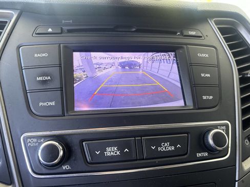 Used 2017 Hyundai Santa Fe Sport image 18