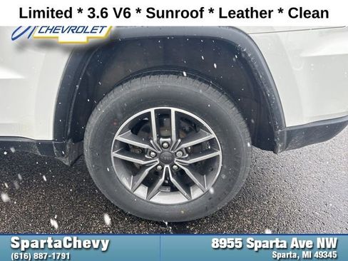 Used 2020 Jeep Grand Cherokee Limited image 24