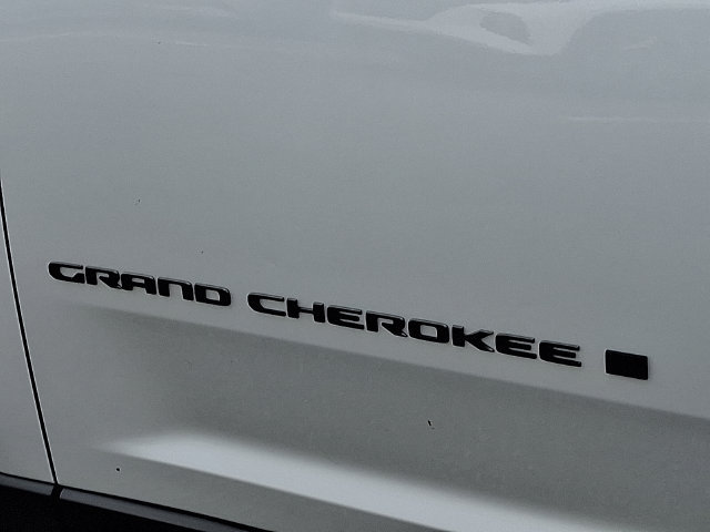 Used 2022 Jeep Grand Cherokee L Laredo AWD/4WD image 30