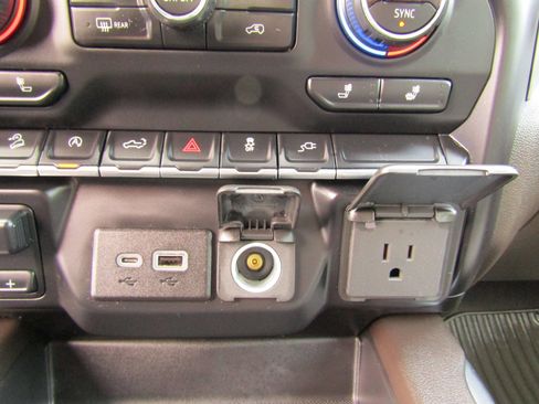 Used 2019 Chevrolet Silverado 1500 RST w/ All-Star Edition AWD/4WD image 36