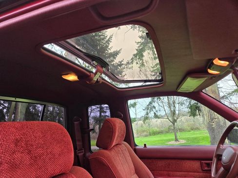 Used 1989 Toyota Pickup SR5 image 23