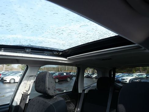 Used 2018 Subaru Forester 2.5i Premium w/ All-Weather Package image 11