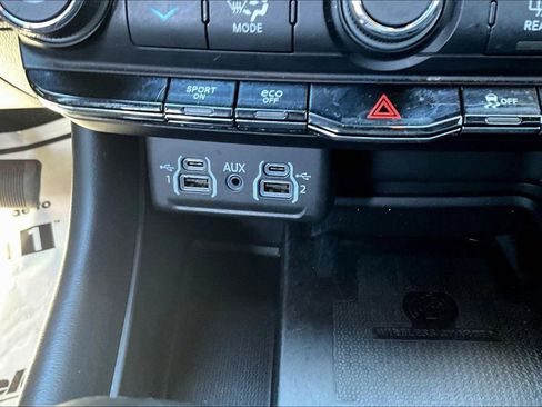 Used 2021 Dodge Durango R/T w/ Blacktop Package AWD/4WD image 13