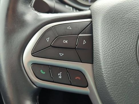 Used 2021 Jeep Cherokee Limited AWD/4WD image 15