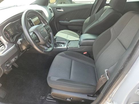 Used 2022 Dodge Charger SXT w/ Blacktop Package image 15