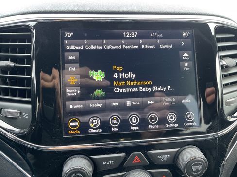 Used 2020 Jeep Grand Cherokee Limited image 10