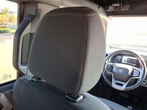 Used 2021 Ford Bronco Big Bend w/ Sasquatch Package image 14