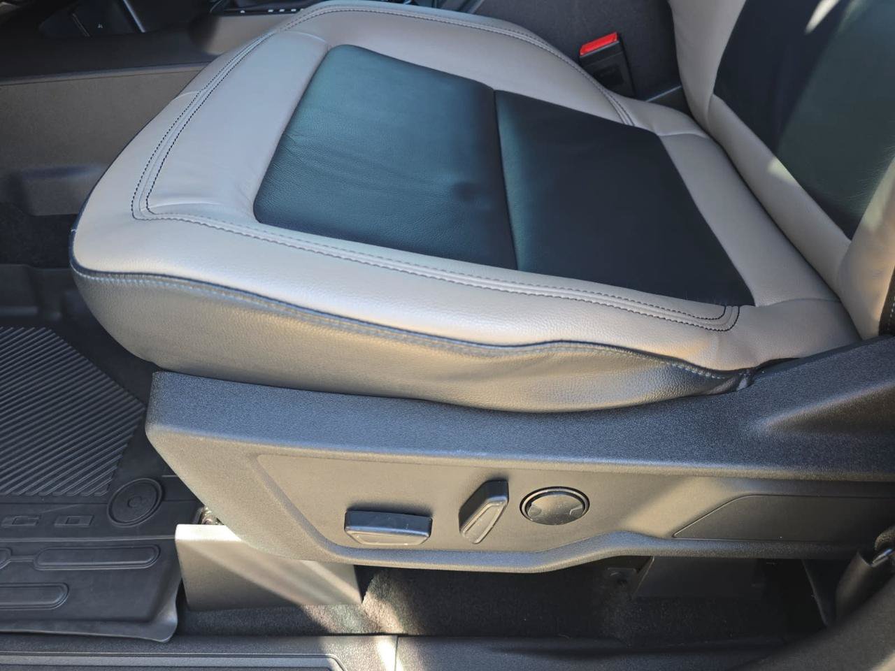 Used 2023 Ford Bronco Wildtrak AWD/4WD image 25