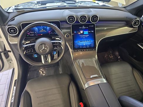 Certified 2025 Mercedes-Benz GLC 43 AMG 4MATIC image 17