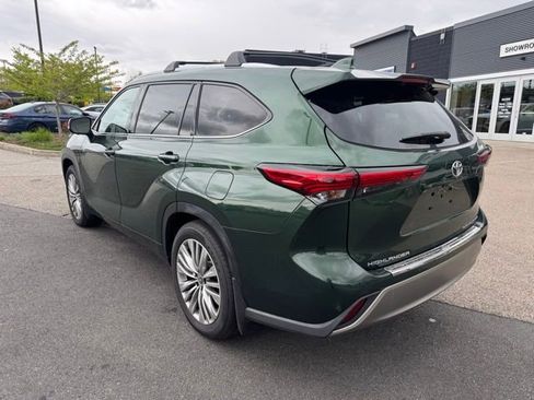 Used 2023 Toyota Highlander Platinum AWD/4WD image 7