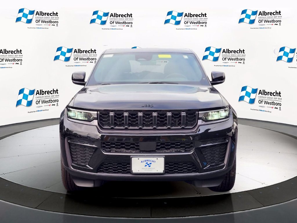 New 2026 Jeep Grand Cherokee Altitude AWD/4WD image 8