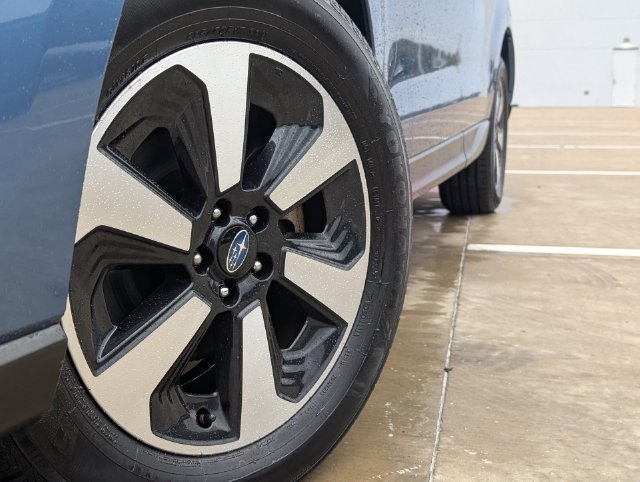 Used 2018 Subaru Forester 2.5i Premium AWD/4WD image 2