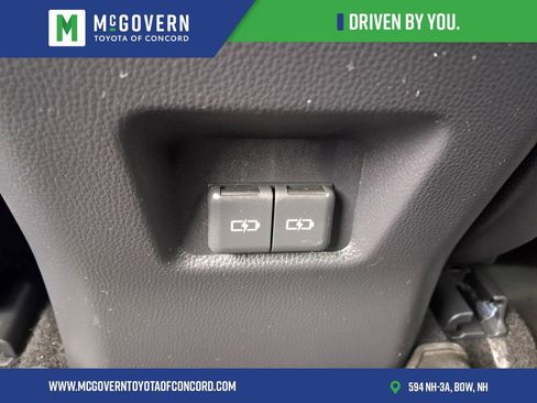 Used 2024 Toyota RAV4 XLE w/ Convenience Package AWD/4WD image 29
