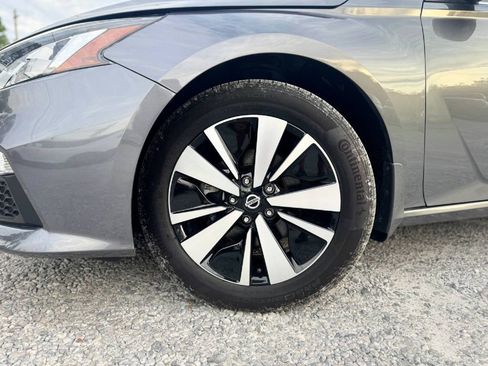 Used 2022 Nissan Altima 2.5 SV AWD/4WD image 7