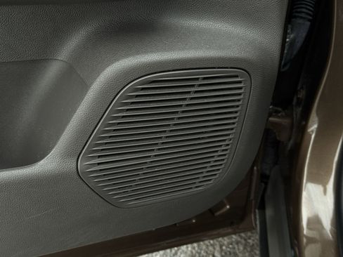 Used 2022 Lincoln Corsair FWD w/ Equipment Group 101A image 24