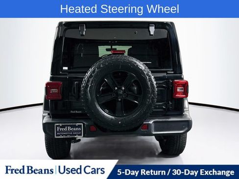 Used 2022 Jeep Wrangler Unlimited Sahara AWD/4WD image 7