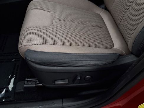 Used 2019 Hyundai Santa Fe SEL w/ Cargo Package image 15