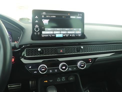 Used 2022 Honda Civic Sport Touring image 14