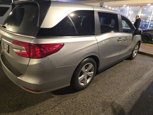 Used 2018 Honda Odyssey EX-L image 2