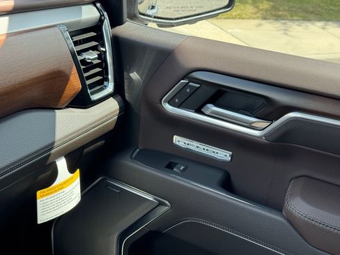 New 2025 GMC Sierra 1500 Denali image 33