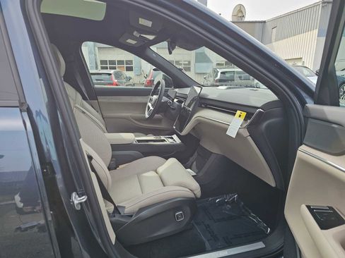 New 2026 Volvo EX90 Ultra image 11