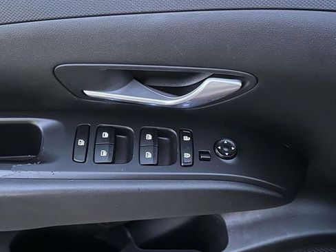 Used 2022 Hyundai Tucson SEL w/ Cargo Package image 16