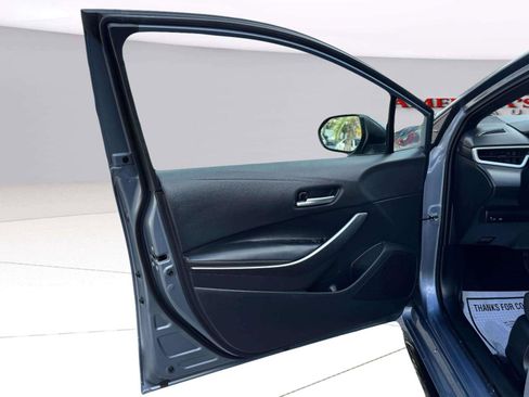 Used 2025 Toyota Corolla SE FWD image 25