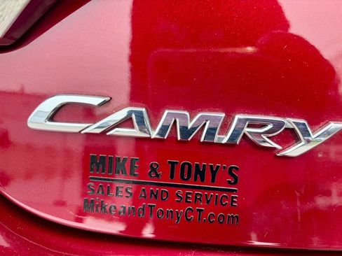 Used 2017 Toyota Camry LE image 30