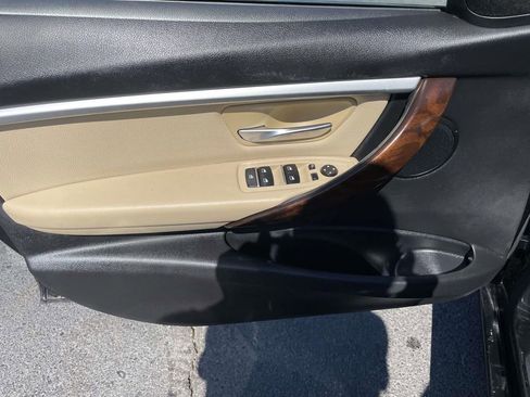 Used 2018 BMW 330i xDrive Sedan w/ Convenience Package image 25