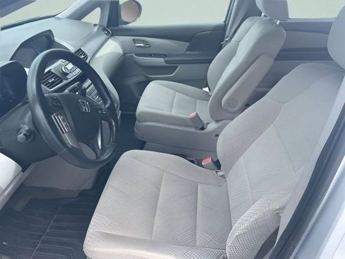 Used 2014 Honda Odyssey LX image 14