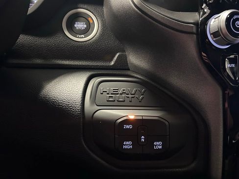 New 2026 RAM 2500 Tradesman AWD/4WD image 17
