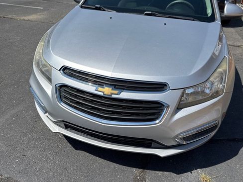 Used 2016 Chevrolet Cruze LT w/ Sun And Sound Package FWD image 2