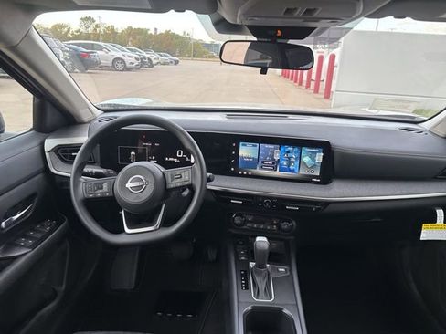 New 2026 Nissan Kicks SV w/ SV Premium Package FWD image 10