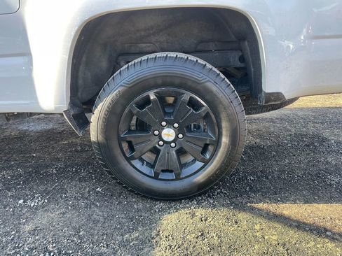 Used 2022 Chevrolet Colorado LT w/ Fleet Safety Package image 29