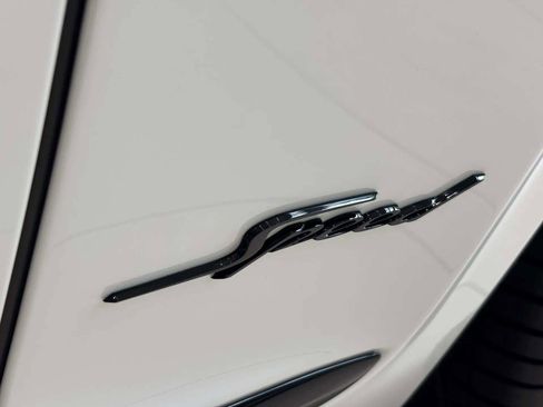 New 2025 Bentley Flying Spur Plug-In Hybrid image 58