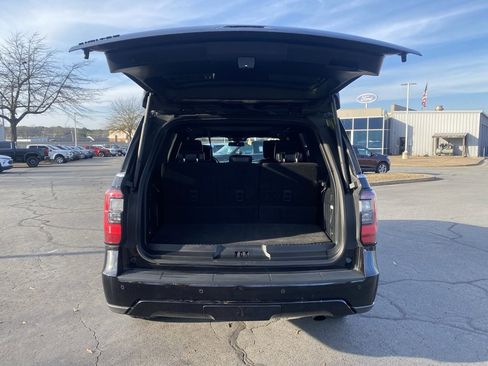 Used 2021 Ford Expedition Limited image 9