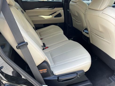 Used 2023 INFINITI QX60 Sensory w/ Vision Package image 13