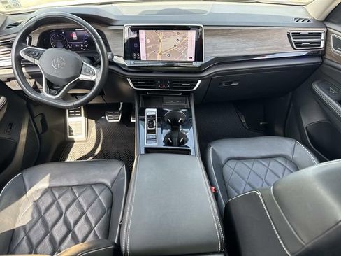 Used 2024 Volkswagen Atlas SEL Premium R-Line AWD/4WD image 18