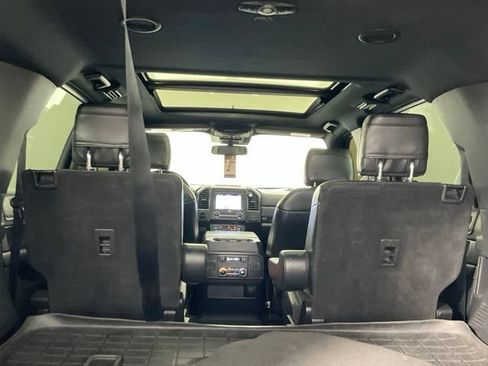 Used 2019 Ford Expedition Limited w/ Equipment Group 302A AWD/4WD image 31