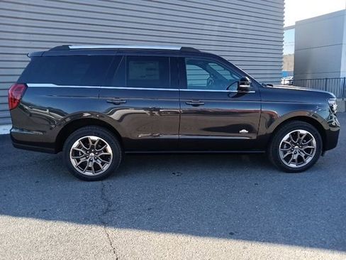 New 2025 Ford Expedition King Ranch AWD/4WD image 2