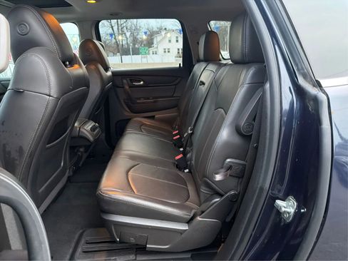 Used 2017 Chevrolet Traverse LT image 10