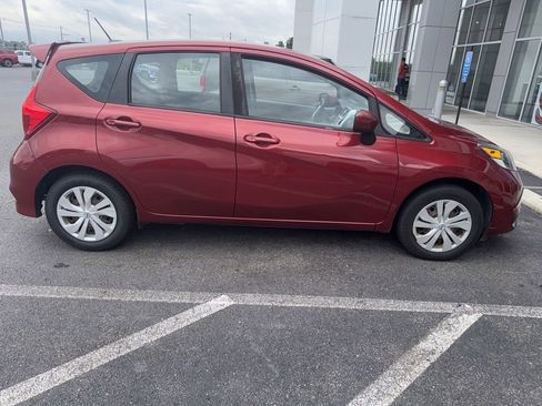 Used 2018 Nissan Versa Note SV FWD image 4