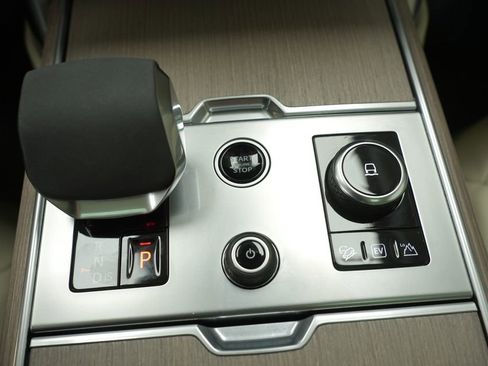 Used 2023 Land Rover Range Rover SE AWD/4WD image 15