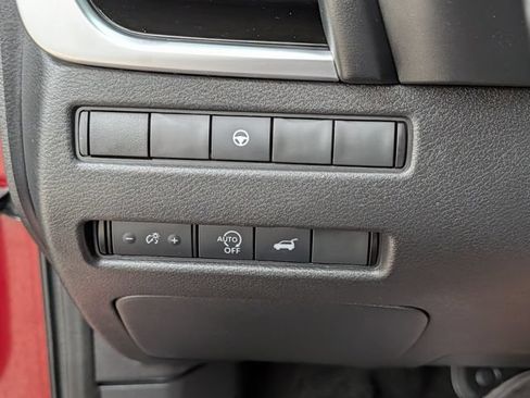 Used 2023 Nissan Rogue SL w/ SL Premium Package FWD image 21