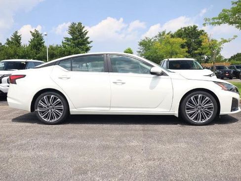 New 2026 Nissan Altima 2.5 SV w/ SV Premium Package FWD image 4