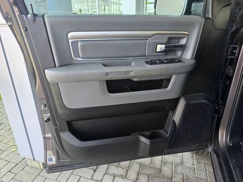 Used 2020 RAM 1500 Warlock w/ Electronics Group AWD/4WD image 18