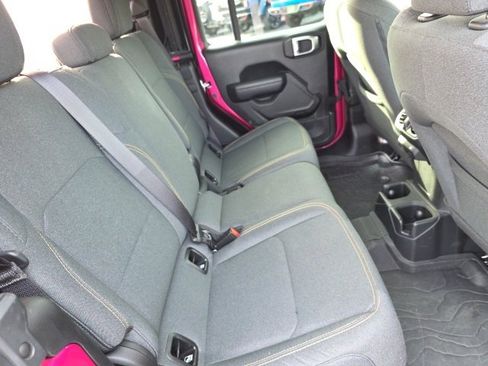 Used 2024 Jeep Gladiator Sport image 46