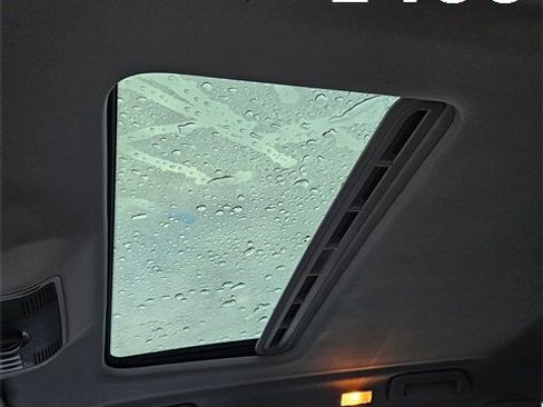 Used 2005 Porsche Cayenne S image 18