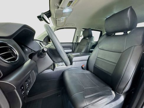 Used 2018 Toyota Tundra SR5 image 9
