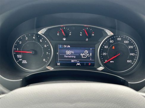 Used 2024 GMC Terrain SLE image 33